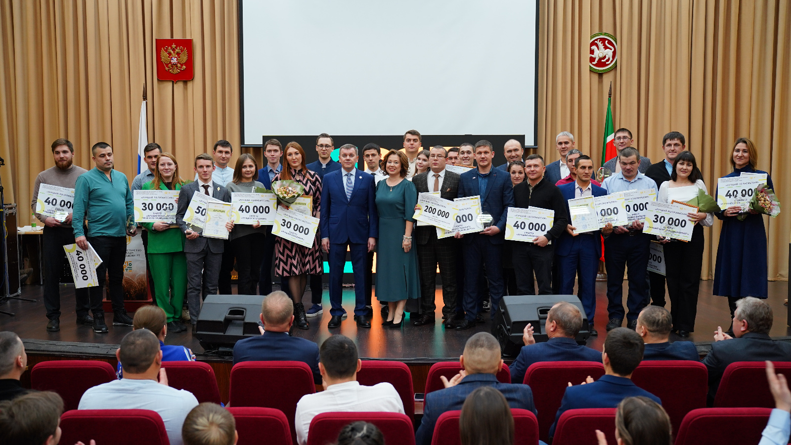 Агрызский ветврач-терапевт в числе победителей!